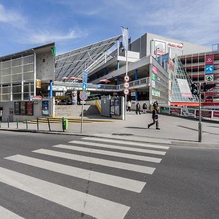 Bpr Shiny Deluxe Home Budapest Exterior photo